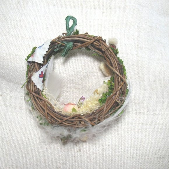 💲3 for $15🌼 Handmade miniature teddy wreath - Picture 4 of 4
